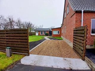 Small Cozy Cottage Near the Skjern River - 9