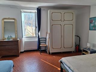 Logement indépendant, coeur de village provençal - 2