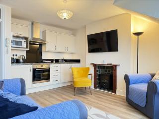 Draycott Dreams has stunning sea views across St Ives Bay & Harbour - 2