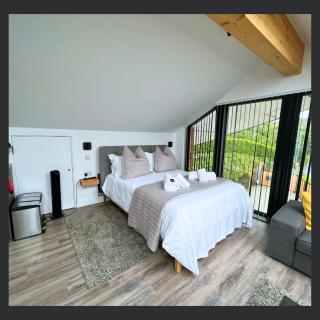 Uno St Ives - Boutique Luxury Accommodation - 4