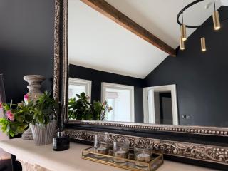 Luxury Croft Templepatrick Near Airport Rabbit and Hilton hotel - 6