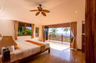 Villa Vadee - Entire Private Villa, 4 Bedrooms, Large Swimming Pool, Ocean View - 7