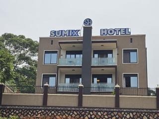 sumix hotel bwebajja - 1