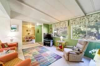 Pond and Mountain Views! Family Retreat in Peshastin - 8