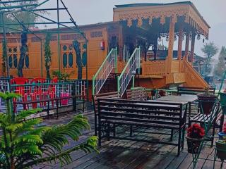 New Lakes Crown Group Of Houseboats - 9