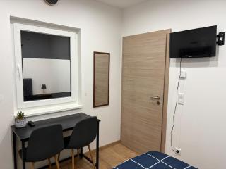 Urban Stay & Styles - 8