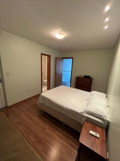 Suíte em sobrado próximo ao Autódromo - 1