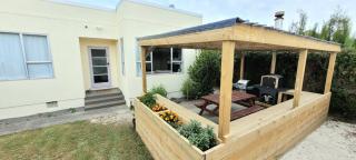 Central Blenheim Character House - Kitchen, Laundry, BBQ, Bikes - 7
