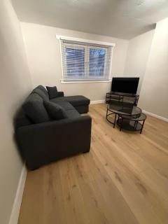 Spacious 2 bed apartment with off street parking - 0