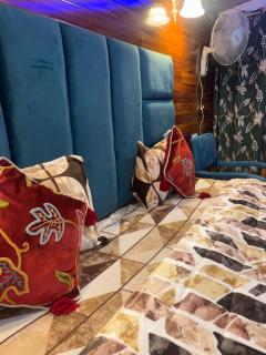 Srinagar Hotel,s & Resorts - 3