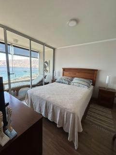 Departamento con hermosa vista al mar en primera línea al Puerto de Iquique - 9