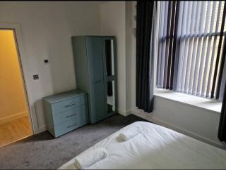 Cosy 2BR Flat for 4 in Hull's Historic Old Town - 1