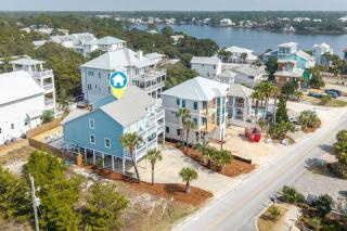 New Kululu EAST - 3 BR Short walk to the beach, heated pool, Sleeps 12 - 8