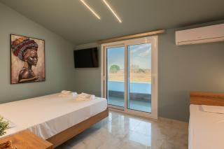 ZOI Girni - Seaside Hotel - 8