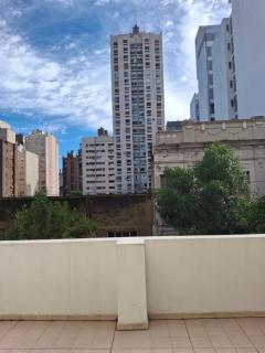 Moderno cómodo departamento cerca de todo seguridad 24 horas zona muy tranquila - 4