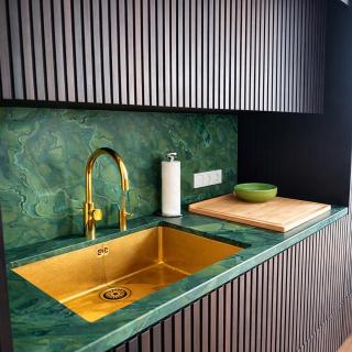 City Centre Roof Terrace Penthouse with Parking - 1