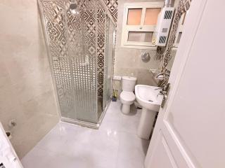 Spacious 3BR Apartment Near AUC New Cairo - 4