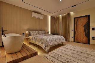 Luxury Studio with Bathtub Steps to City Stars - 1