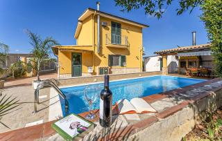 Stunning Home In Trabia - Trabia - 0