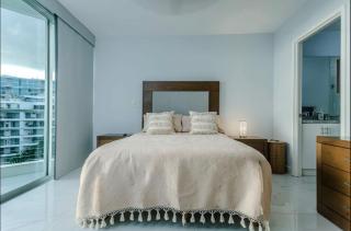 Beach Front Aria Ocean 2 Bedroom 2 Bathroom - 3