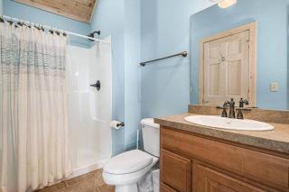 Vaulted Views Stone Lodge - 8