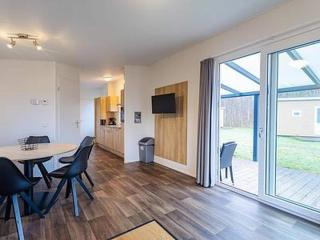 Cosy Family Chalet with Covered Terrace - 1