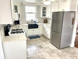 Coastal Cape Cod w/ King Bed, Game Room, & Bikes! - 6