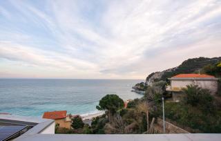 Awesome Apartment In Bergeggi With Wifi - 4