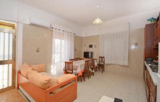 3 Bedroom Beautiful Home In Ispica - 8