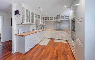 3 Bedroom Awesome Apartment In Vinje - 6