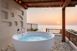 Ultra Luxury Beachfront 5 Bedrooms Pool Villa - 7