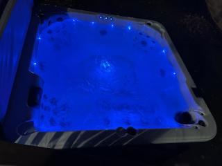 Historic Mott Sisters Style Salon-Near Moda Center - 8