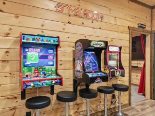 ERN840 - Splashin' Chalet - Brand New Cabin with Indoor Pool! Great Location! cabin - 2