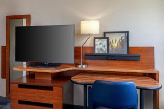 Fairfield Inn Portsmouth Seacoast - 1