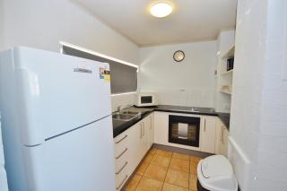 Riverview Holiday Waterfront Apt 9 - 2 Storey - Kalbarri, WA - 3