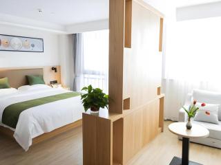 Green Tree Inn Fuyang Funan County Tianzhu Square - 8