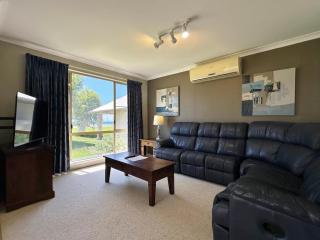 Pelican Shore Villa 20 - Kalbarri WA - 8