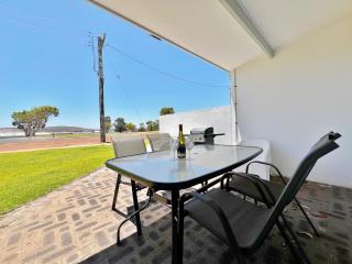Sunsea Villa 3- Kalbarri, WA - 8
