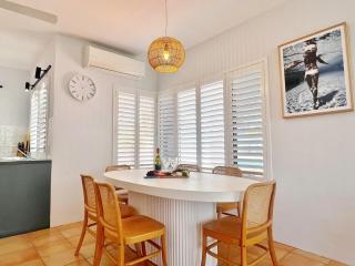 Villa Blanca, Kalbarri WA - 5