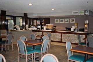 Dunes Express Inn and Suites - Hart - 1