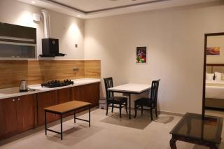 Silver sand Modern 2BHK Stay Near Lakeshore Hospital - 6