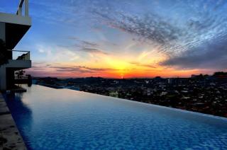 Horison Ultima Semarang - 1