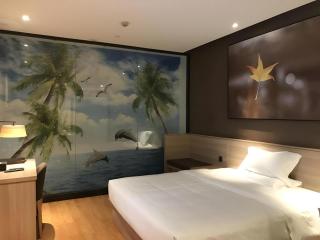 GreenTree Alliance Hotel Chongqing Fortune Plaza Xingfu Square Guangdianyuan Light Rail Station - Chongqing - 6