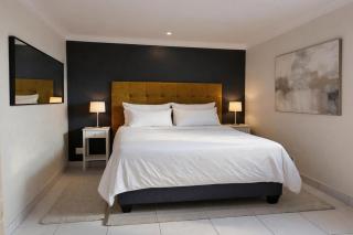 Modern Luxe Escape - 1