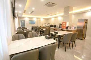 GreenTree Inn Xiaoyi Wanda Plaza - 6