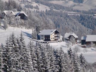 Cozy Apartment in Afritz am See near Gerlitzen Ski Area - 4