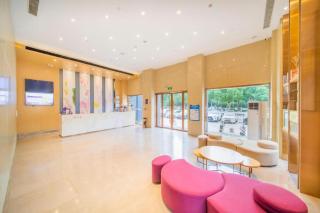 Lavande Hotel Wuhan Houhu Avenue Xingye Road - 4