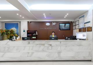 City Comfort Inn Wuhan Jiefang Avenue Xinrong Light Rail Station - 1