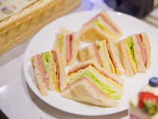 Lavande Hotel Shenzhen Dongmen Shuibeicuizhu Metro Station - 4