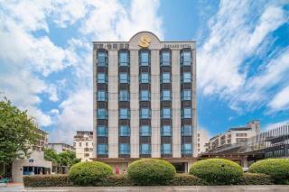 Xiamen Seashine Lakeview Hotel - 8